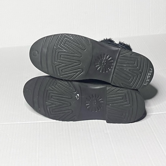 UGG Elisa Boots - Picture 9 of 12